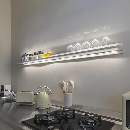 Liberty Lux House - *